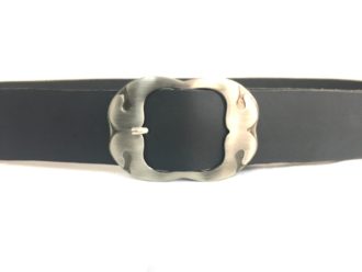 חגורת עור שחורה לג'ינס ברוחב 5 ס"מ - עבודת יד
