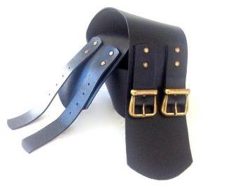 חגורת עור שחורה קלאסית לאישה מעוצבת בעבודת יד