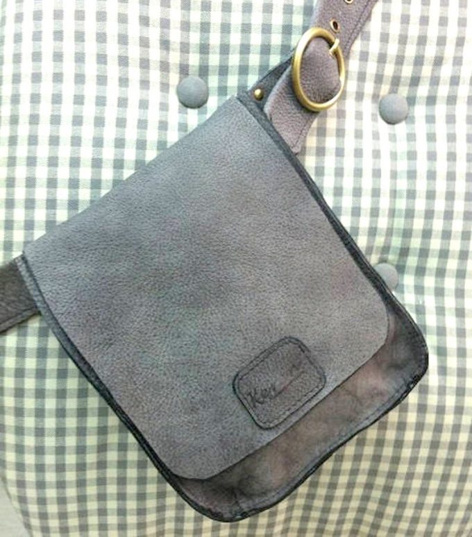 פאוץ' עור אפור לאישה ולגבר מעוצב בעבודת יד