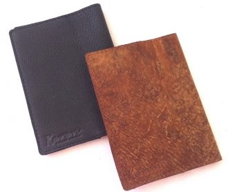 נרתיק עור לדרכון לגבר ולאישה מעוצב בעבודת יד