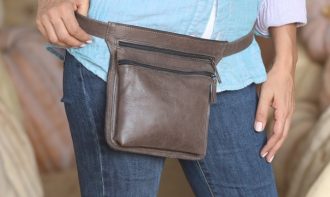 פאוץ' חגורה מעור מעוצב עם רוכסנים בעבודת יד