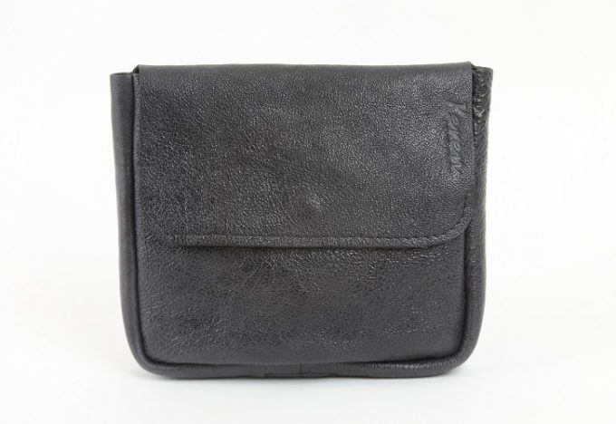 פאוץ' קטן מעור אלגנטי מעוצב בעבודת יד