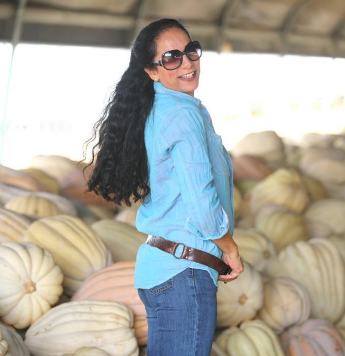 חגורת עור חומה מעוצבת לאישה - עבודת יד