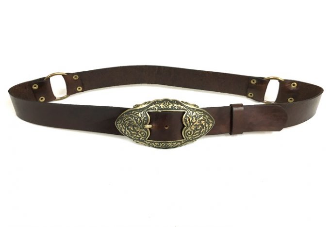 חגורת עור חומה מעוצבת לאישה - עבודת יד
