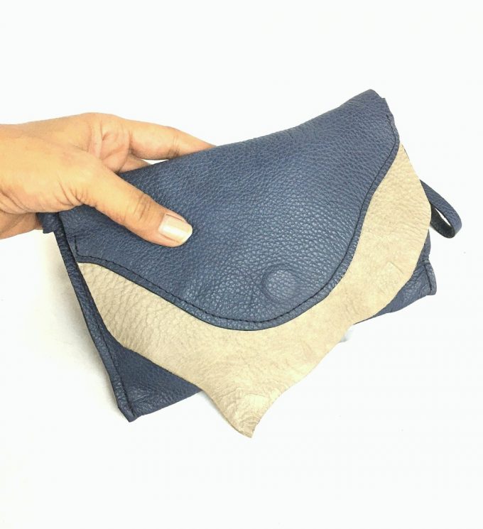 קלאץ' עור יחיד ומיוחד מעוצב לאישה בעבודת יד