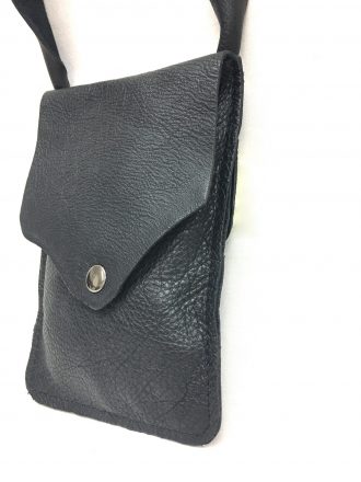 תיק עור שחור לנייד מעוצב בעבודת יד