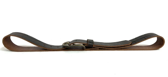 חגורה מעור בגוון חום כהה לגבר מעוצבת בעבודת יד